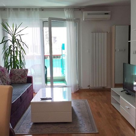 Quiet Apartment in City Center Sarajevo Buitenkant foto
