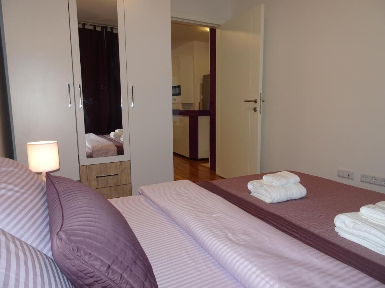 Quiet Apartment in City Center Sarajevo Buitenkant foto