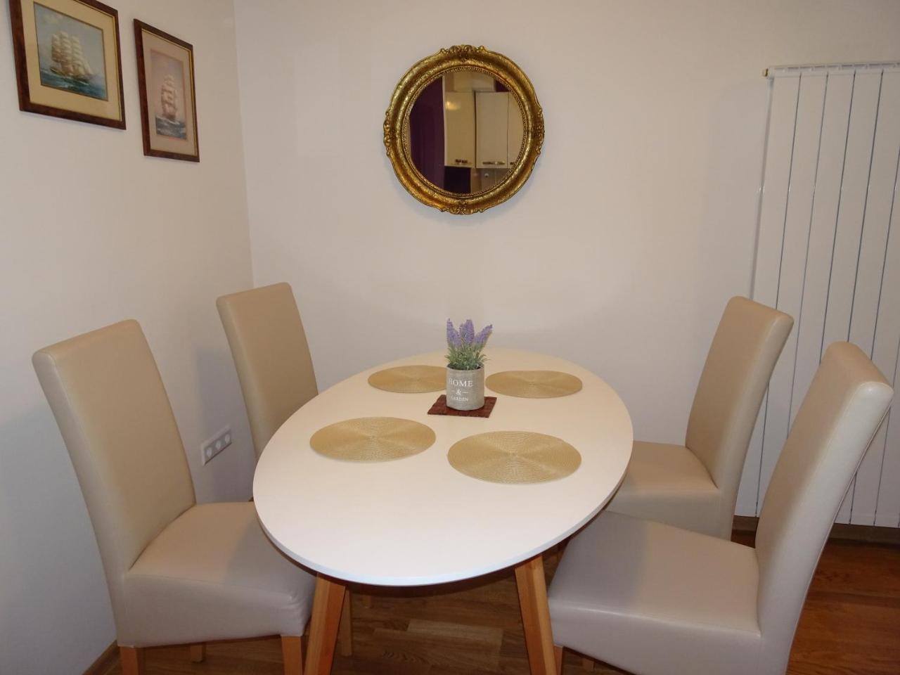 Quiet Apartment in City Center Sarajevo Buitenkant foto
